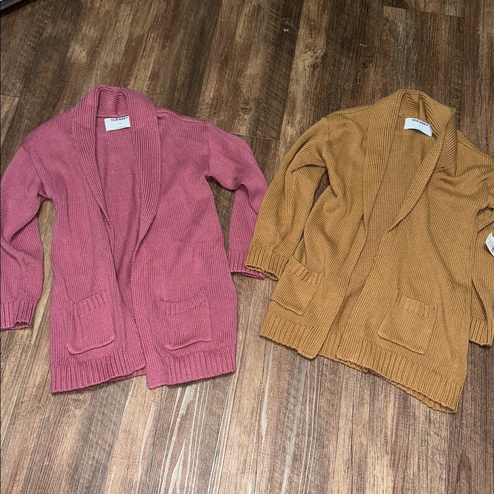LIKE‎ NEW & BRAND NEW Girls Old Navy Cardigans size 5t